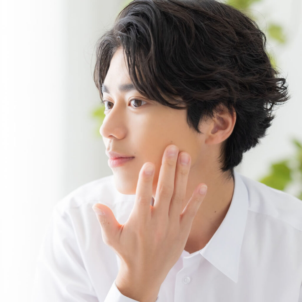 中顔面短縮をしたい男性のイメージ